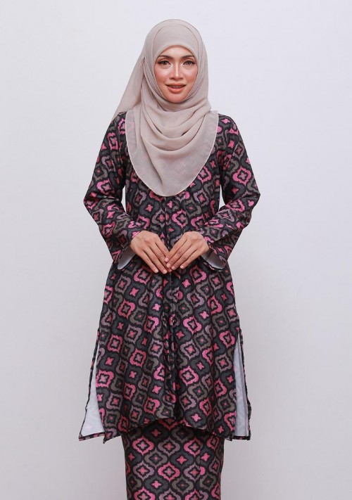 Kebaya Che Delisha - Black