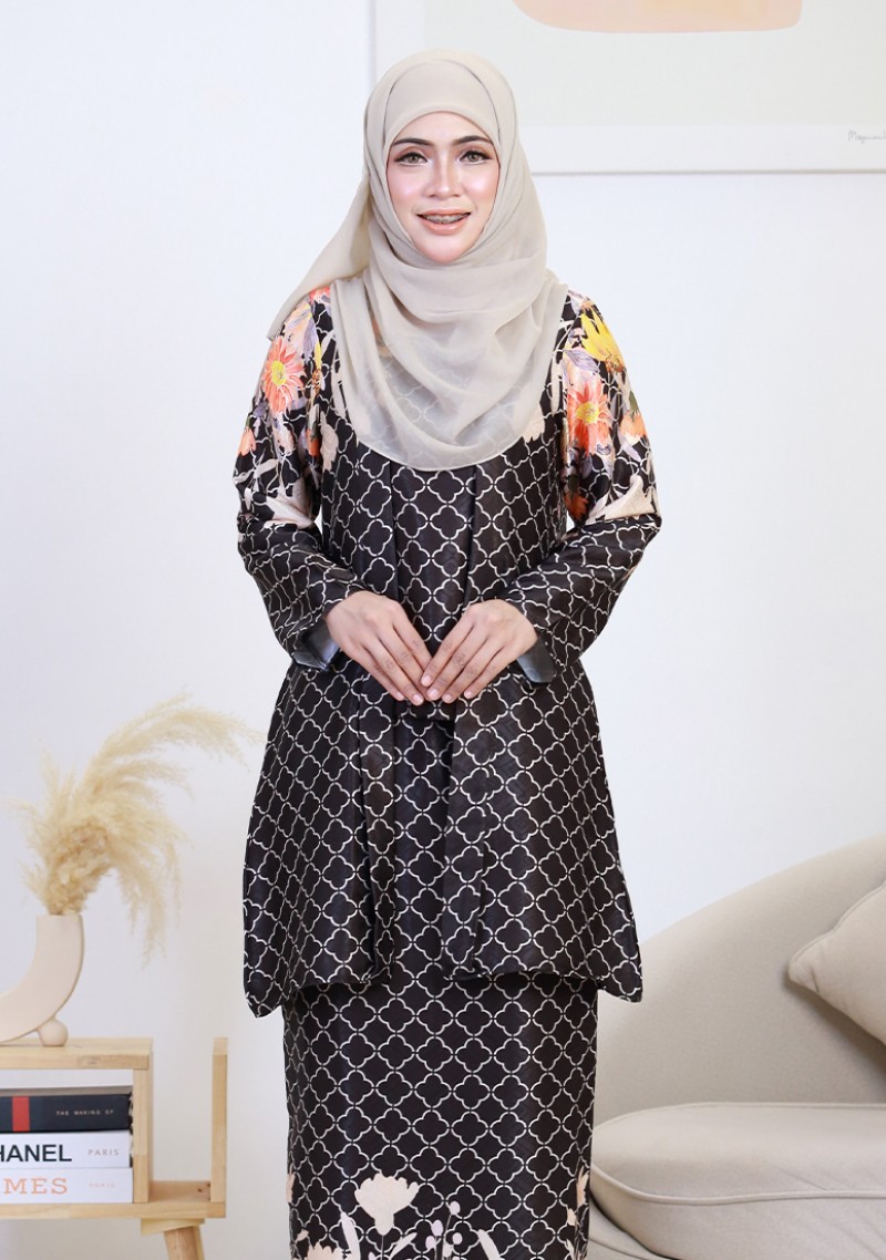 Kebaya Cik Aminah 2.0 - Black