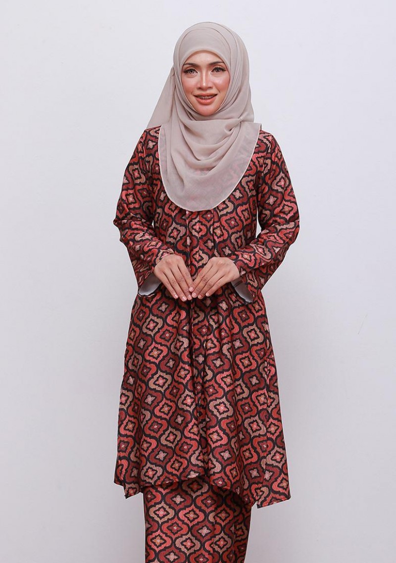 Kebaya Che Delisha - Brown