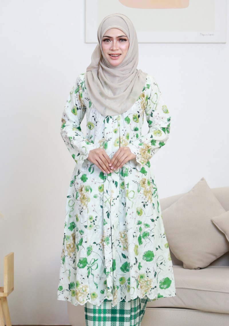 Kebaya Sri Mawar 2.0 - Emerald Green