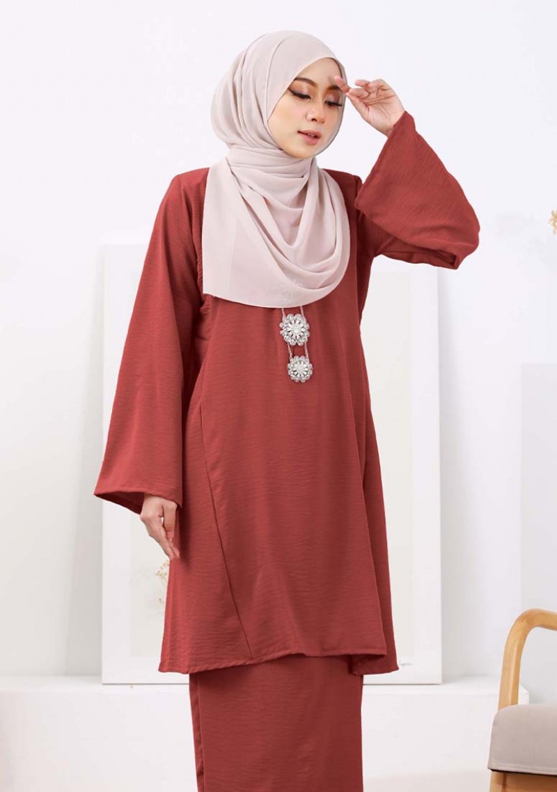 Kurung Nur Zaleha - Brick Red