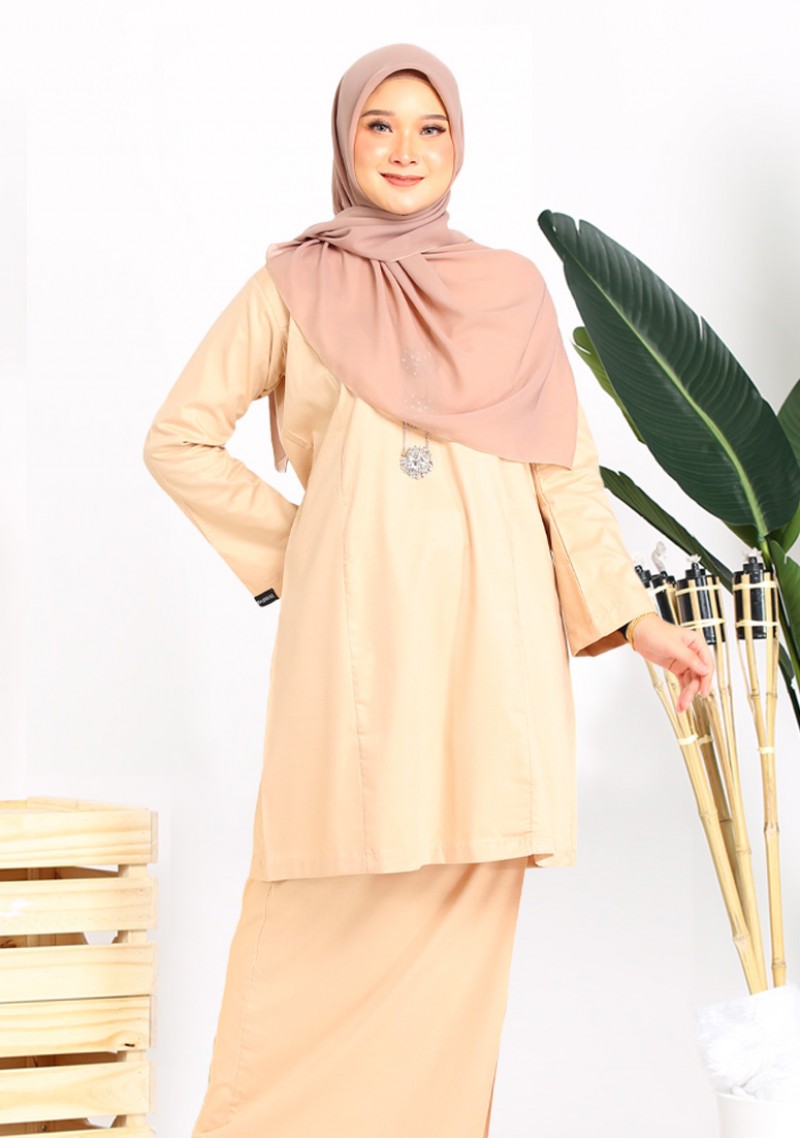 Kurung Hanee - Nude