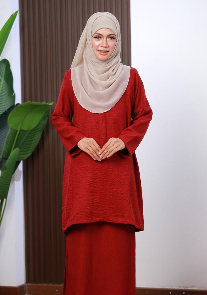 Kurung Azwa - Maroon