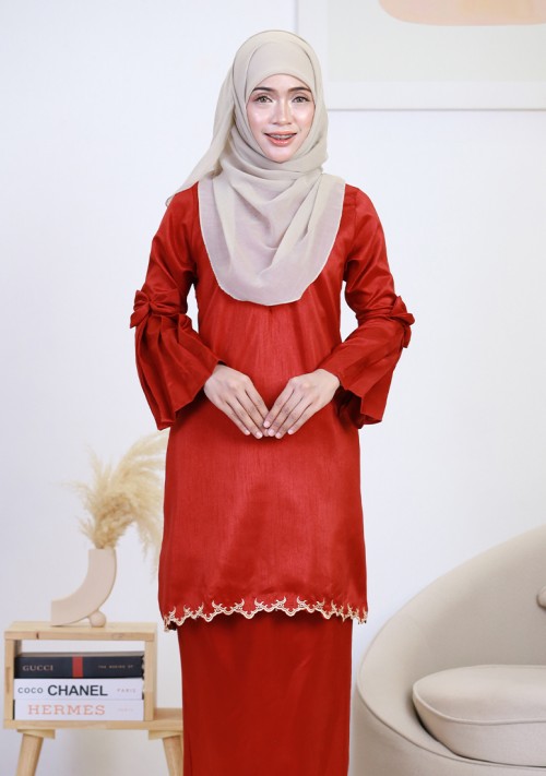 Kurung Wan Sofea - Maroon