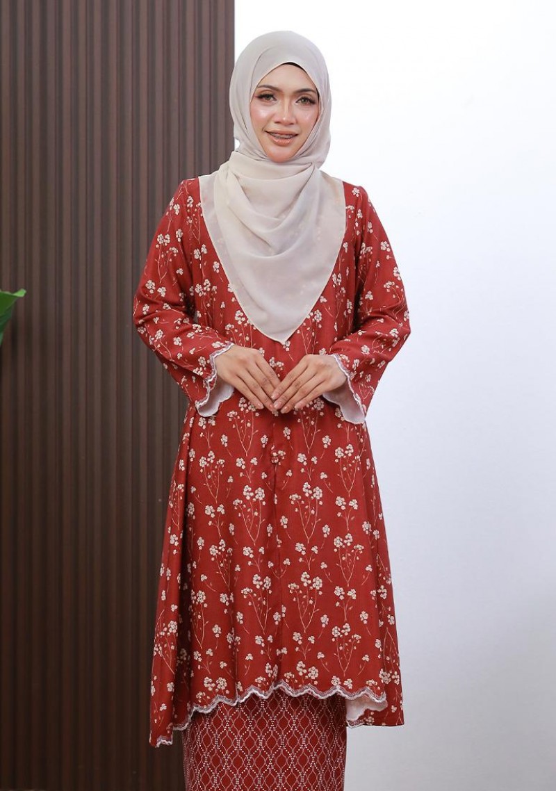 Kurung Che Maisara - Maroon