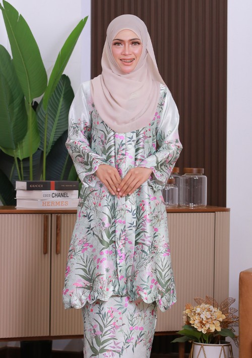 Kebaya Sri Mahsuri 2.0 - Mint Green