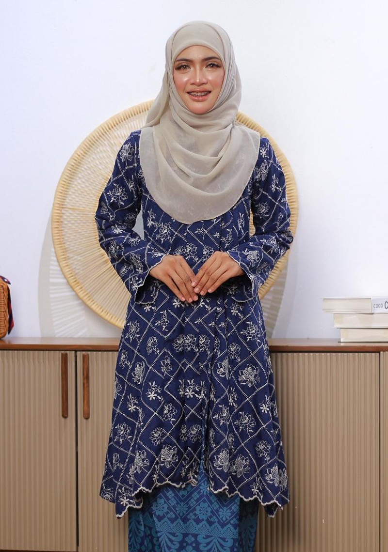 Kebaya Saloma V2 - Navy Blue