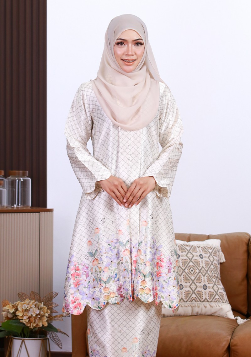 Kebaya Sri Mahsuri - Off White
