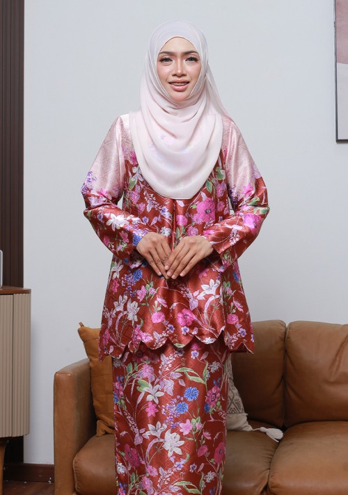 Kurung Sri Seroja Mini - Rich Brown