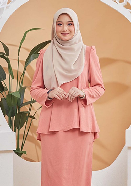 Kurung Daniya - Peach