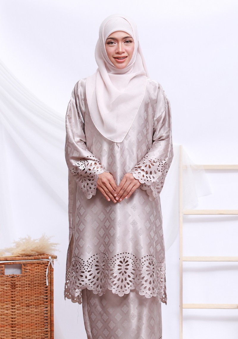 Kurung Che Aisha - Silver Grey