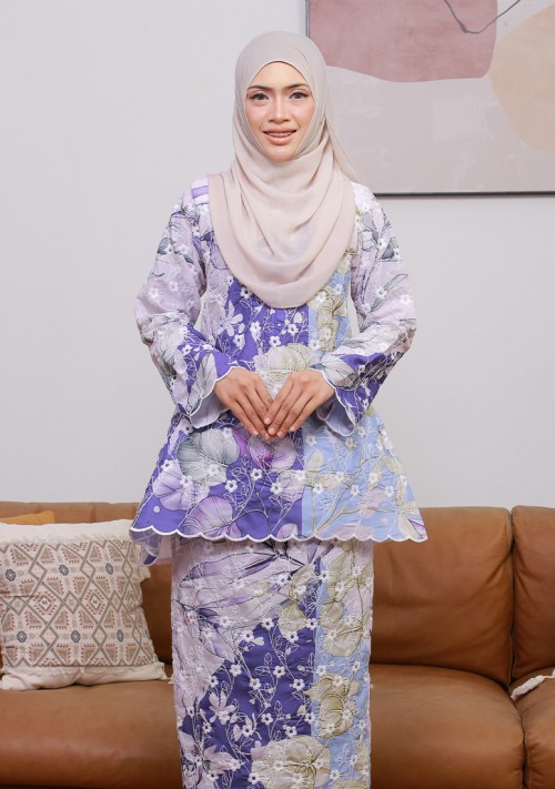 Kurung Sri Camellia - Wildberry