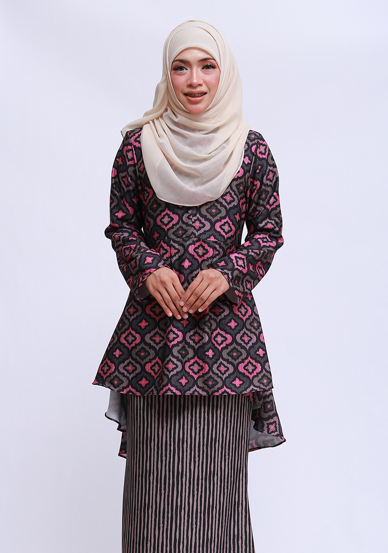 Kurung Che Dalila - Black