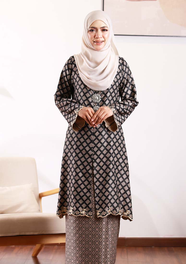Kurung Bakawali 02 - Black