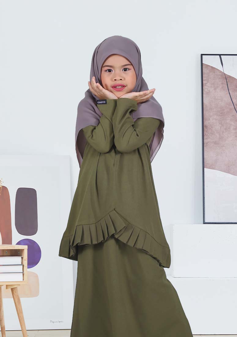 Kurung Zinnira Kids - Moss Green