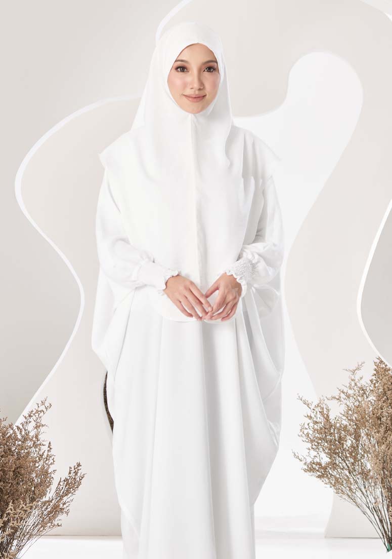 Jubah Junainah - White