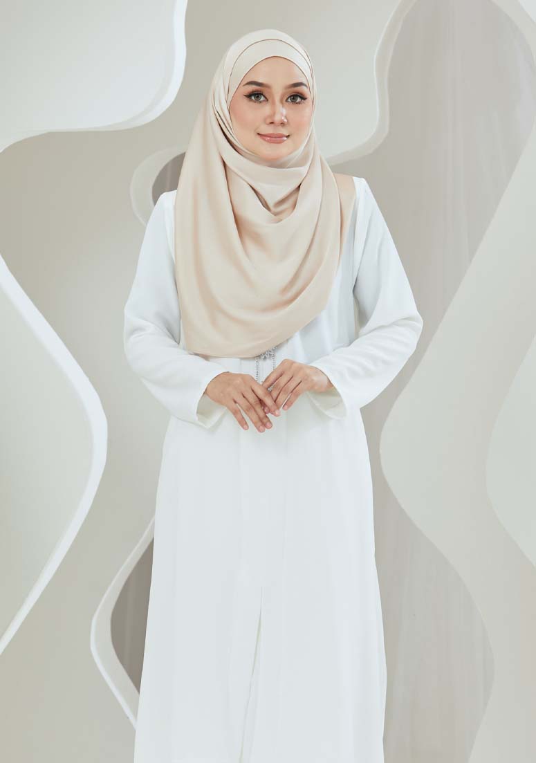 Kebarung Hanum - Off White