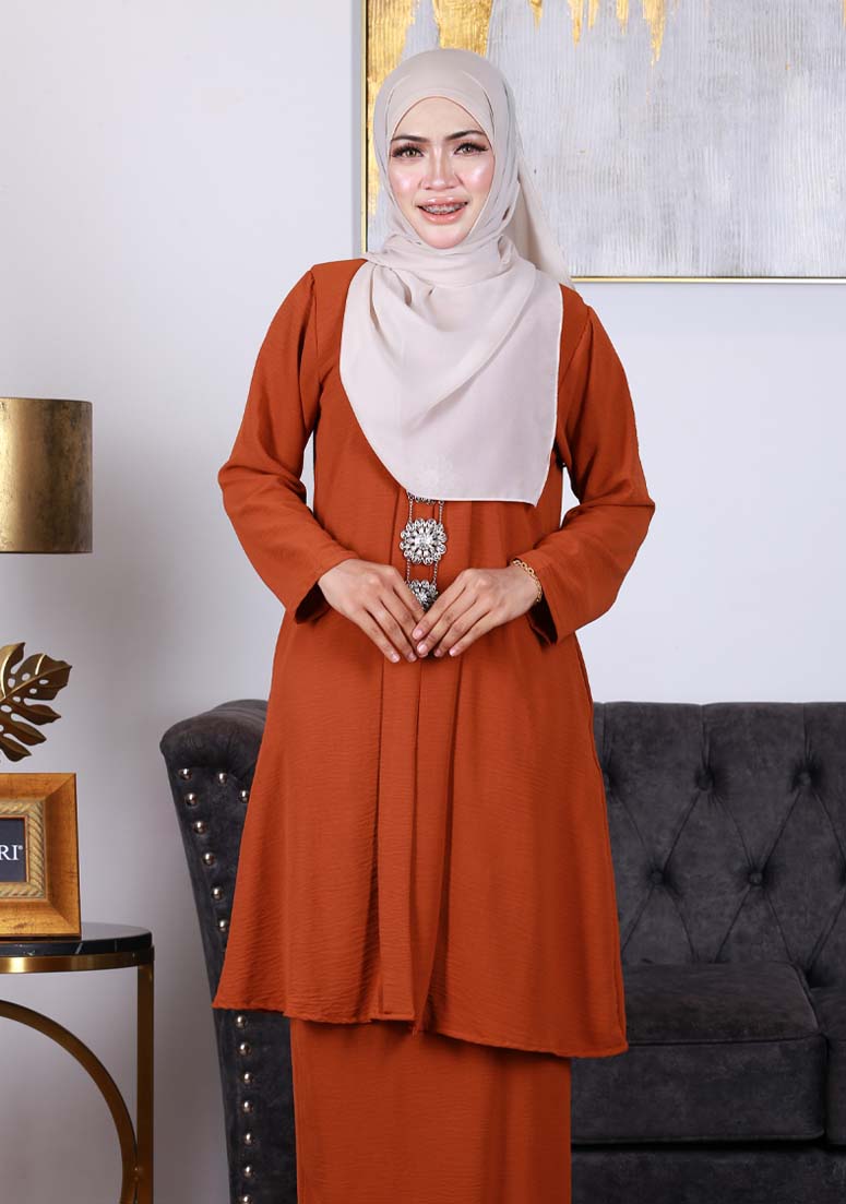 Kebaya Delima - Golden Brown
