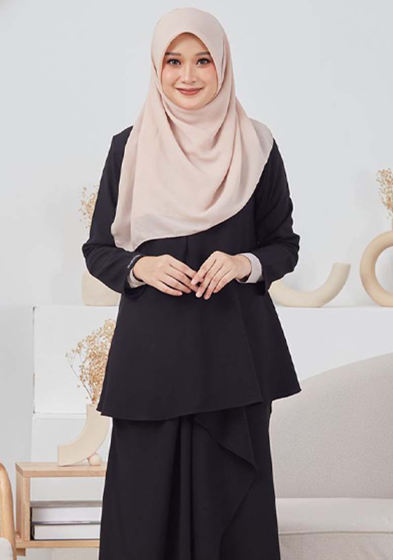 Kurung Adeeva - Black