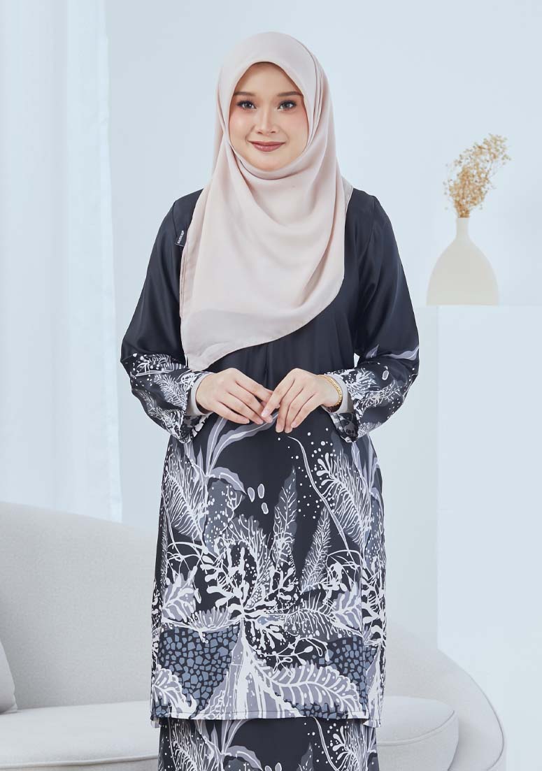 Kurung Batik Jelita - Black