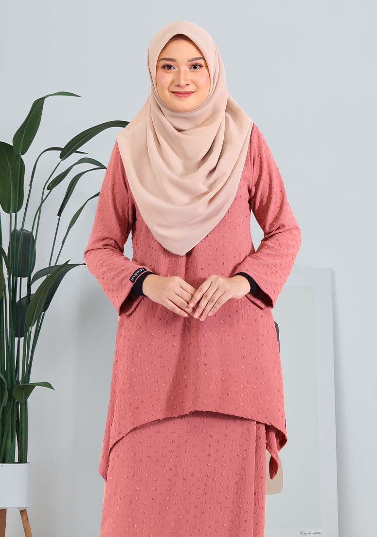 Kurung Husna - Deep Peach