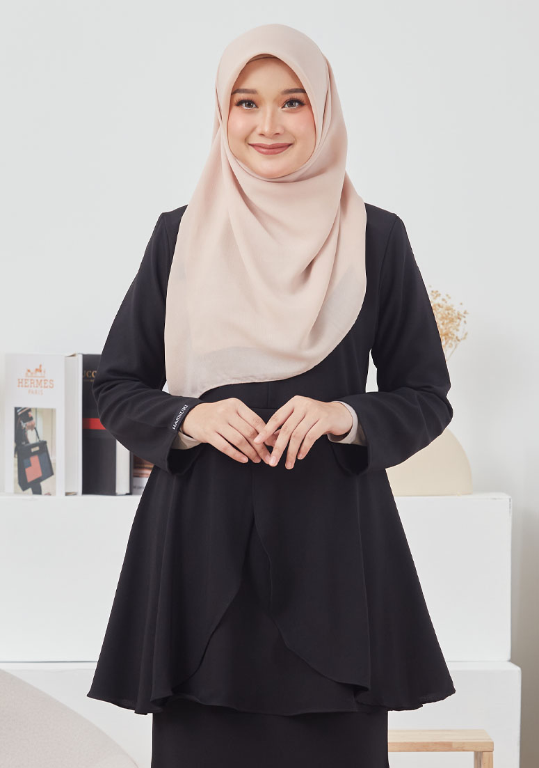 Kurung Mehzura - Black