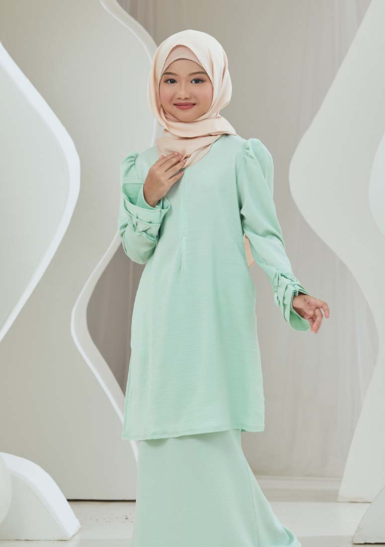 Kurung Wan Kuntom Kids - Baby Green