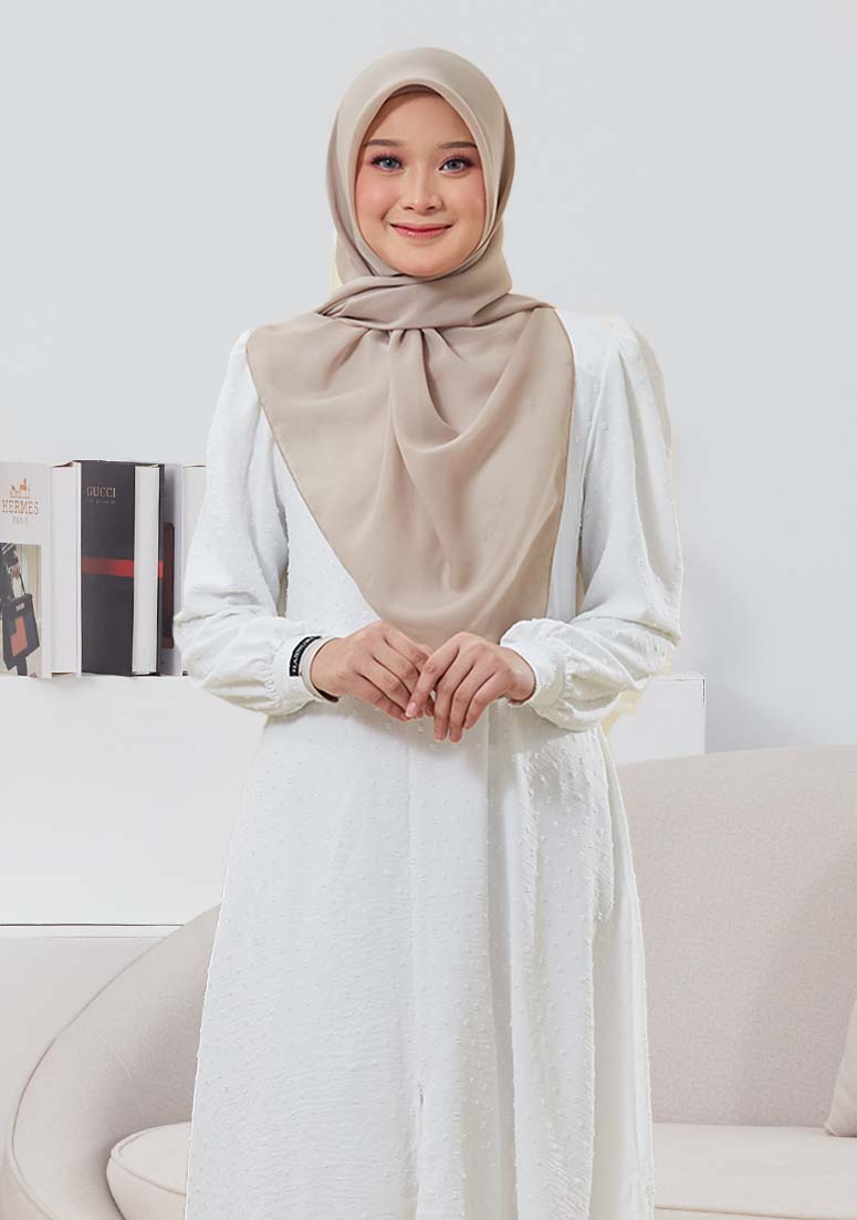 Suit Cik Zakiya - White