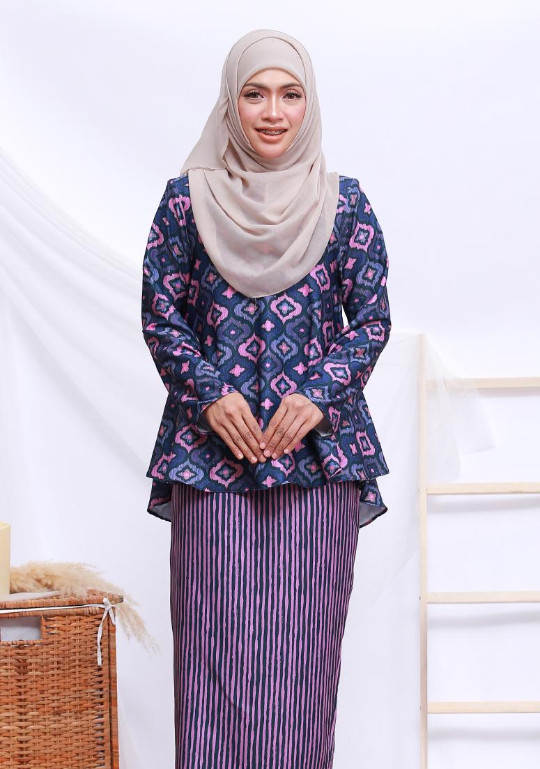 Kurung Che Daniya - Purple
