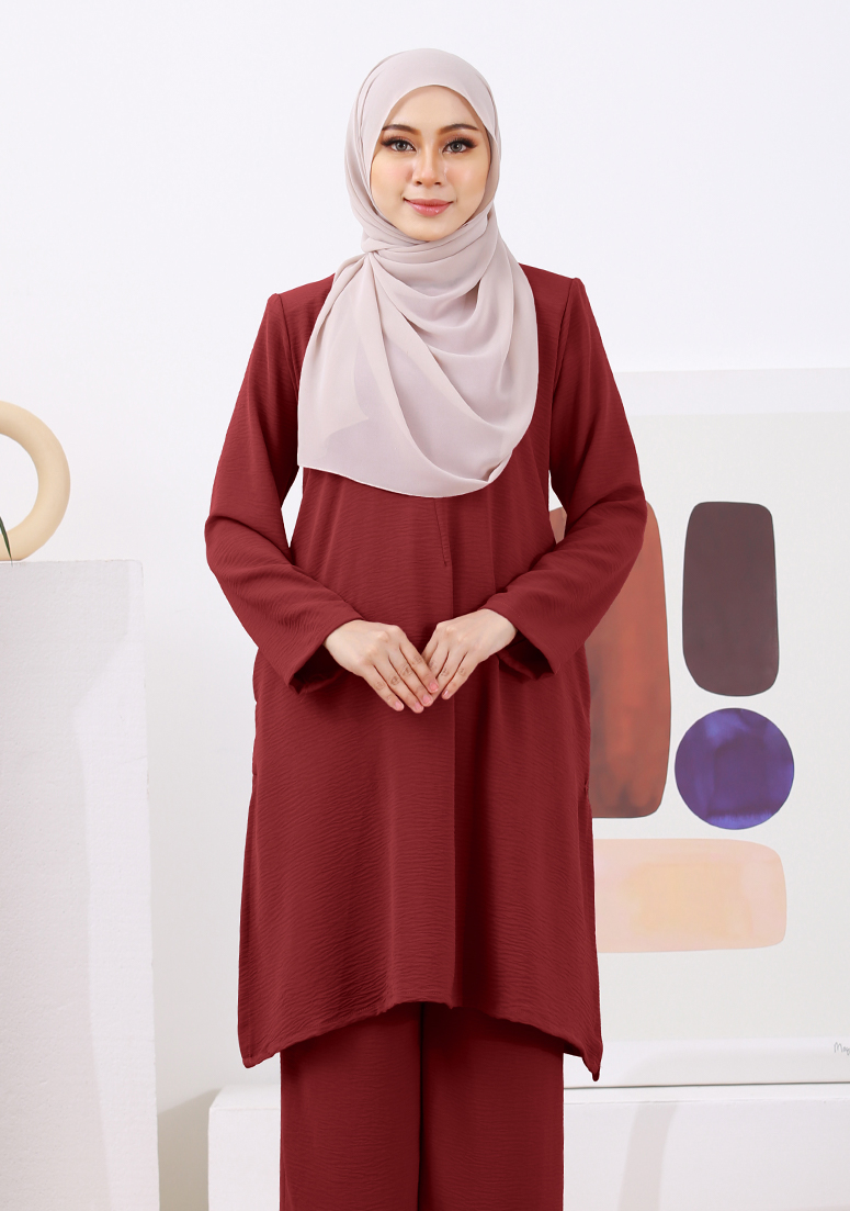 Suit Leena - Red Velvet